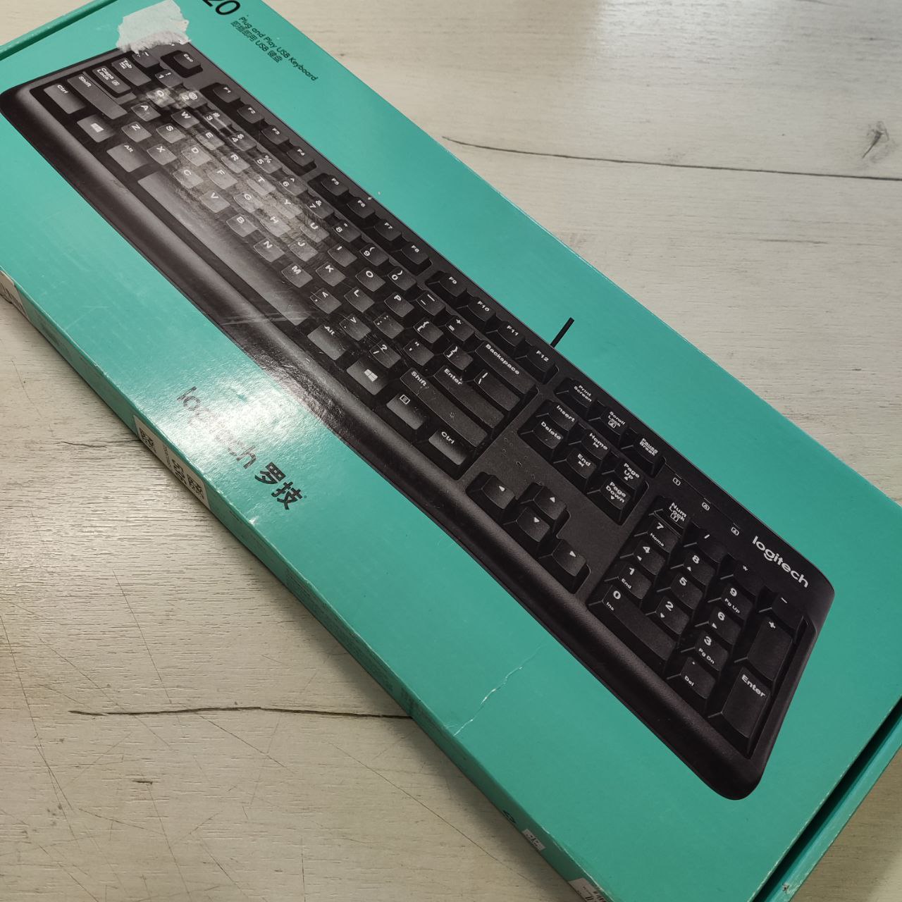 Фото — Клавиатура Logitech K120, черный (уценка)