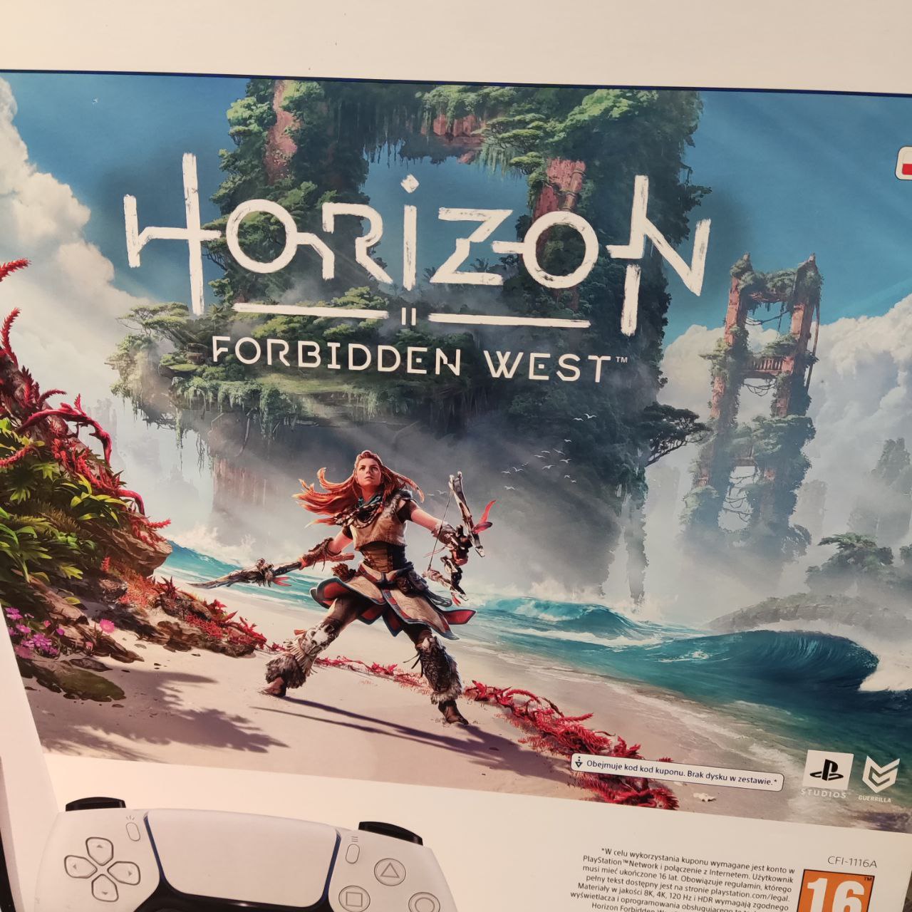 Фото — Игровая приставка Sony PlayStation 5 + Horizon II: Forbidden West (уценка)