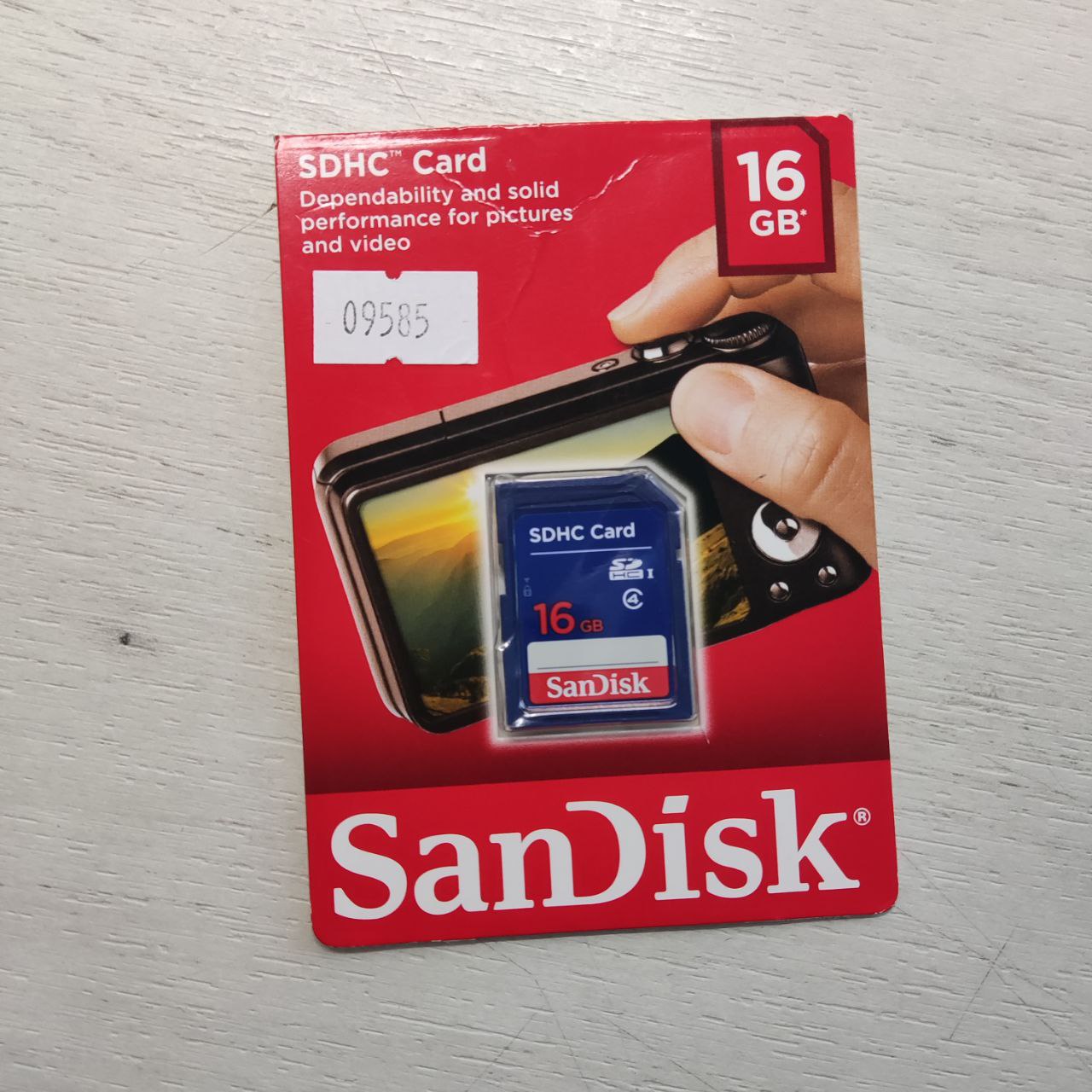 Фото — Карта памяти SanDisk Memory Card SDHC, 16 Гб (уценка)