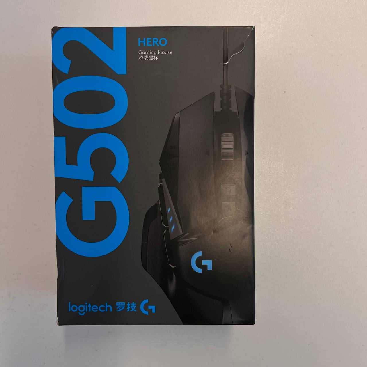 Фото — Мышь Logitech G502 HERO High Performance Gaming + встроенный кабель (2.1м) черный (уценка)