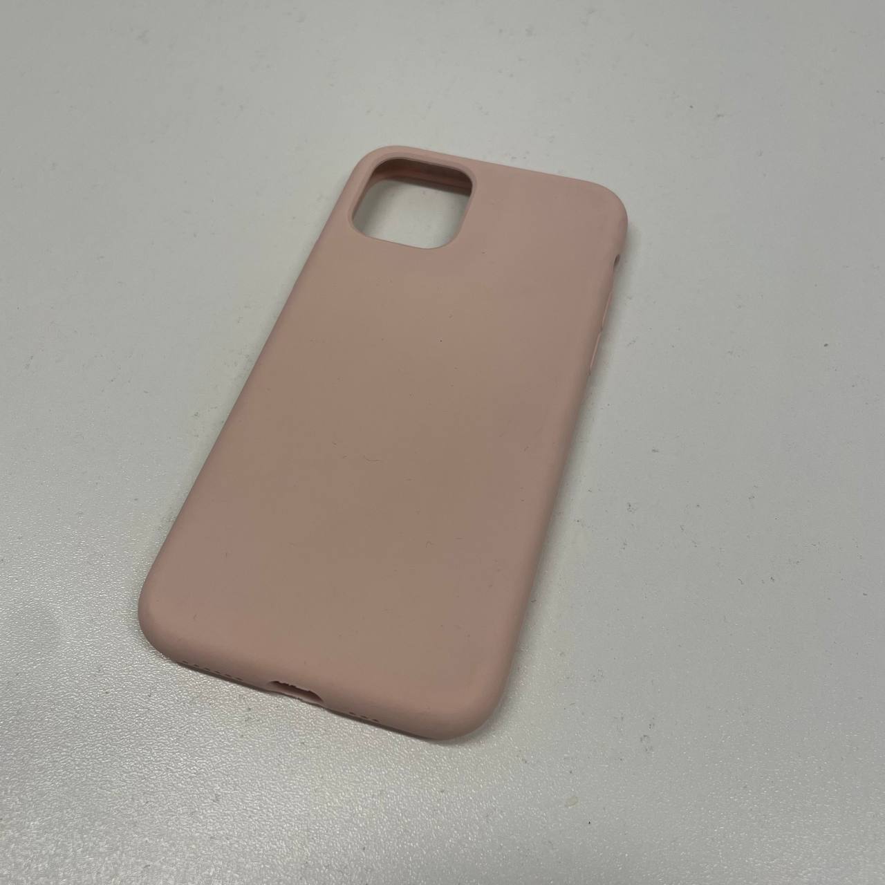 Фото — Чехол для смартфона vlp Silicone Сase для iPhone 11, светло-розовый (уценка)