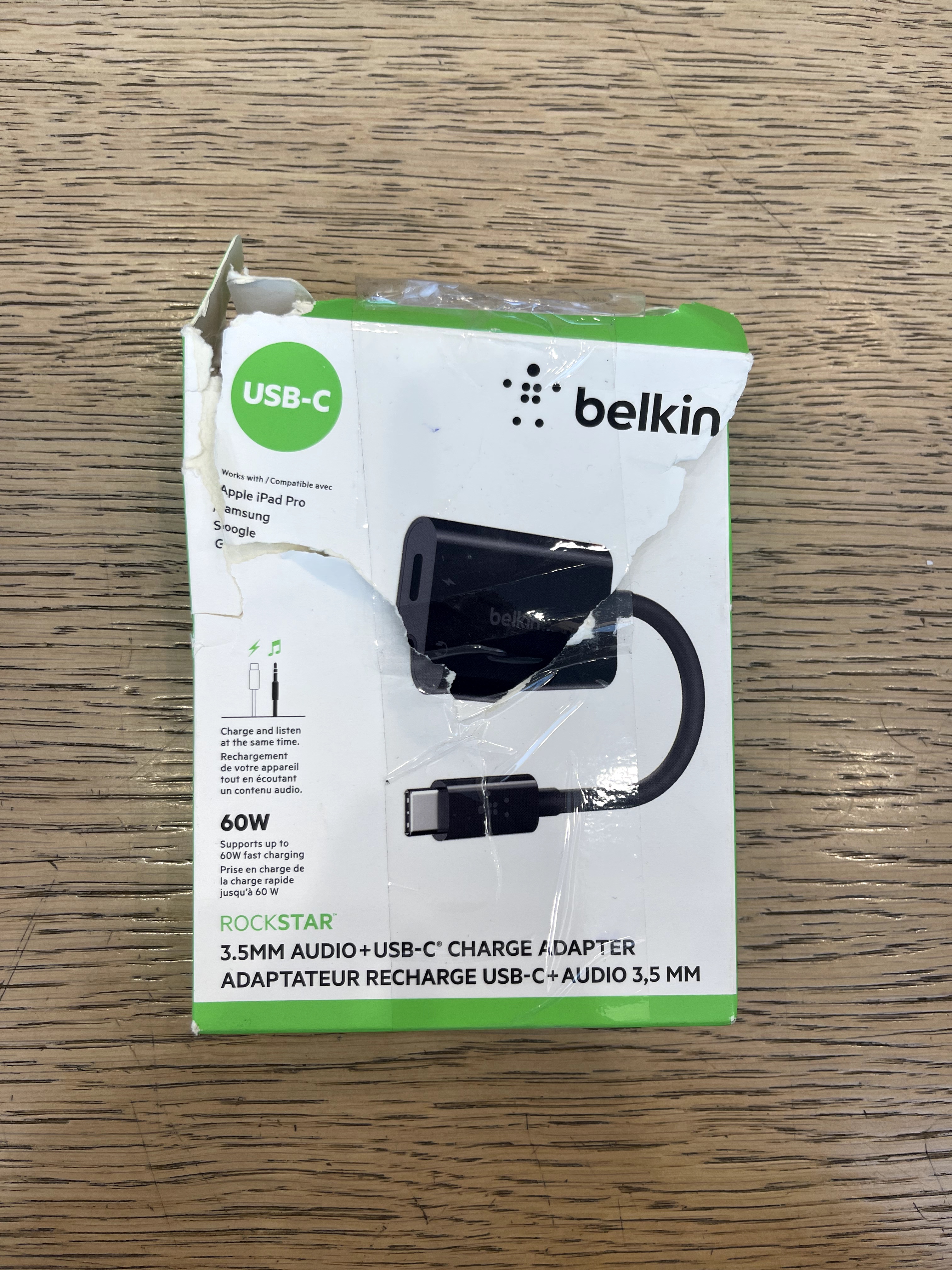 Фото — Адаптер Belkin RockStar 3.5mm Audio + USB-C Charge Adapter, черный (уценка)