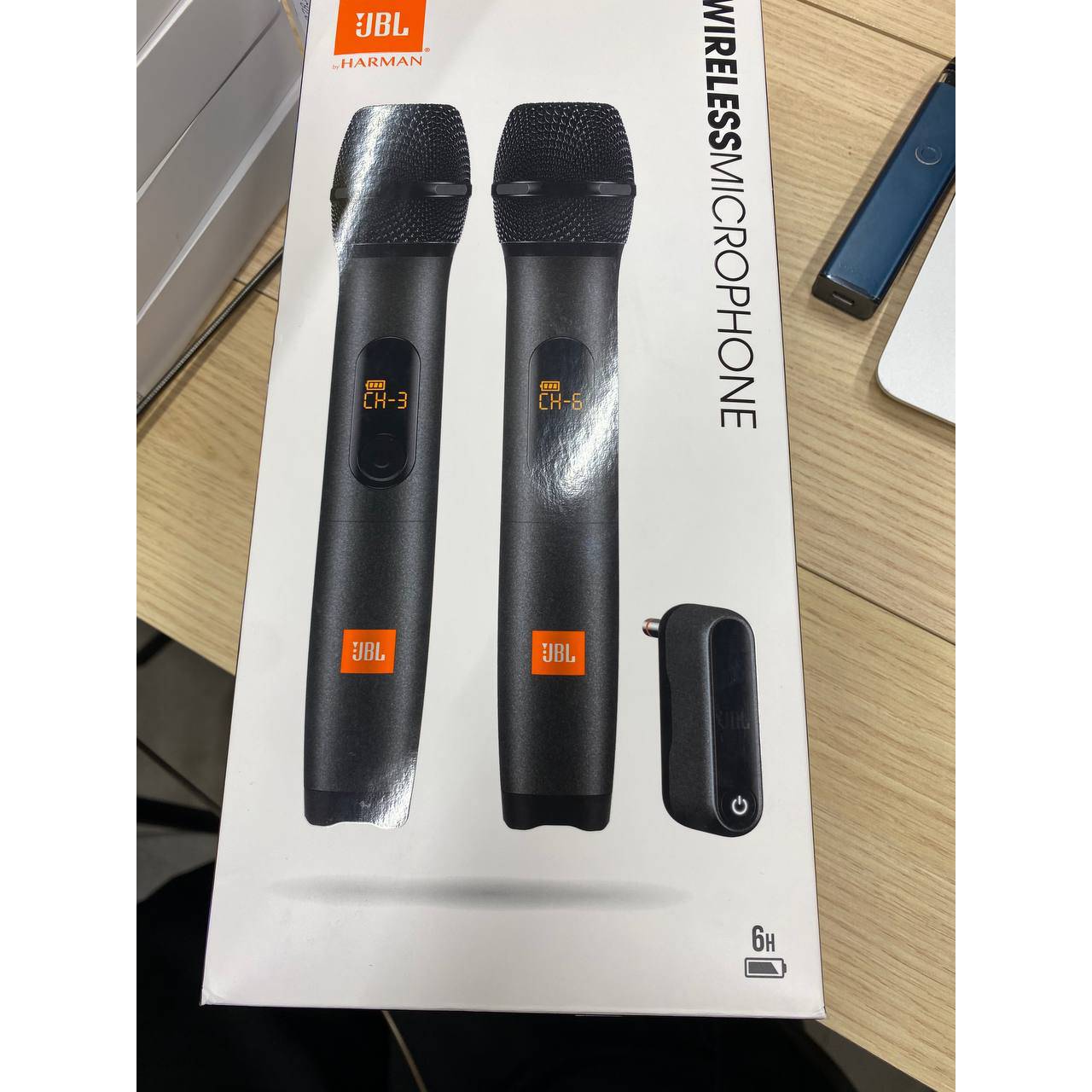 Фото — Микрофон JBL Wireless Microphone Set, черный