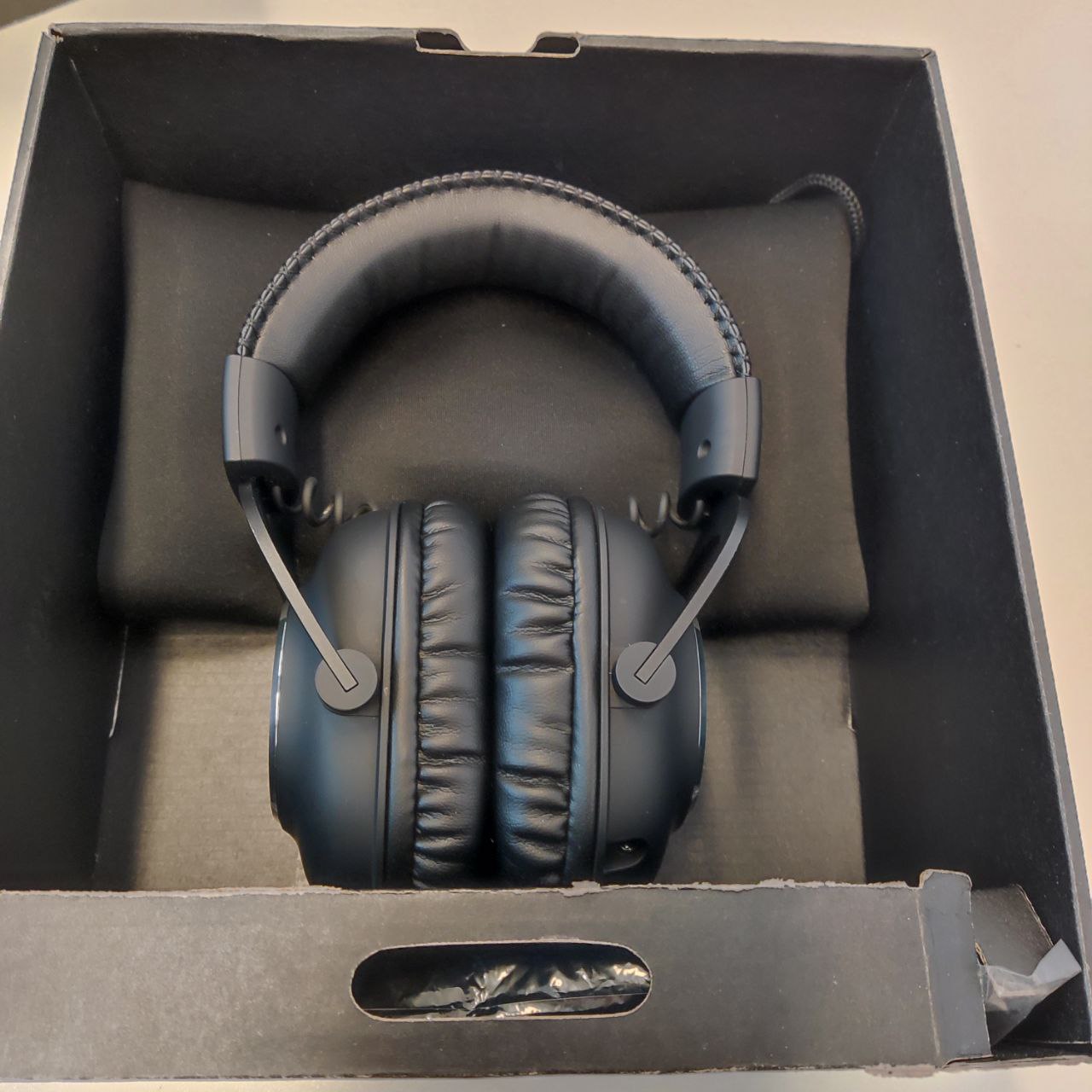Фото — Наушники Logitech G PRO X Gaming Headset, черный (уценка)