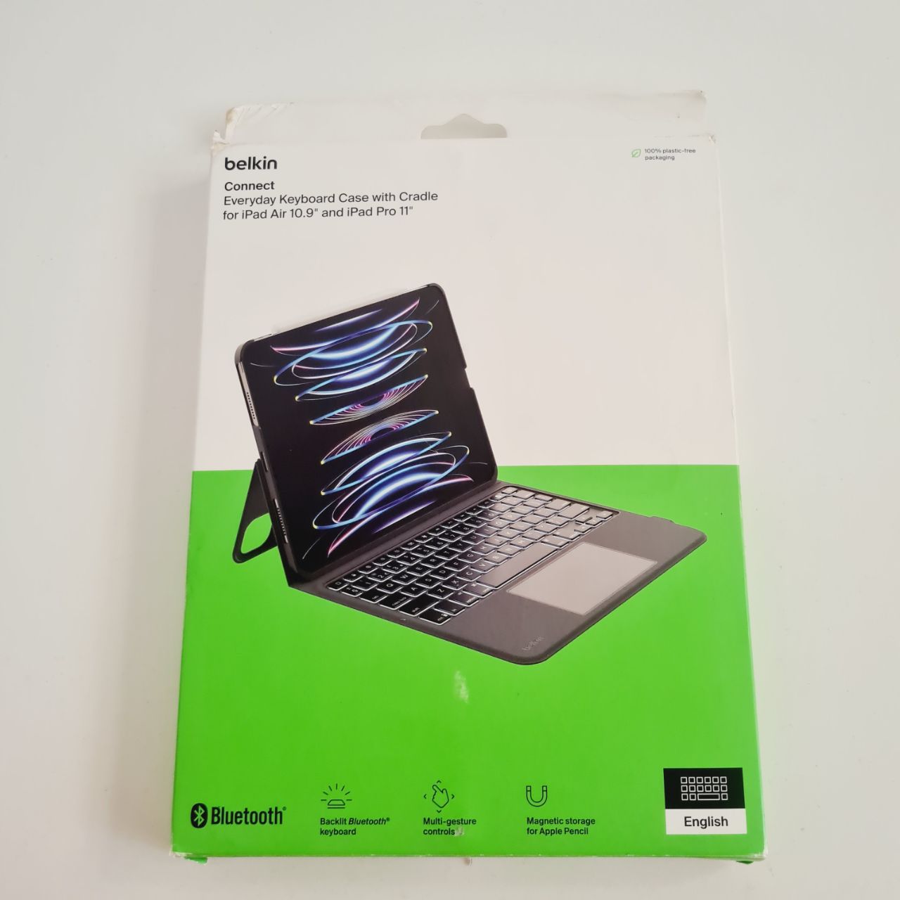 Фото — Чехол-клавиатура Belkin Connect Everyday Keyboard Case with Cradle for iPad Air 10.9" and iPad Pro 11" (уценка)