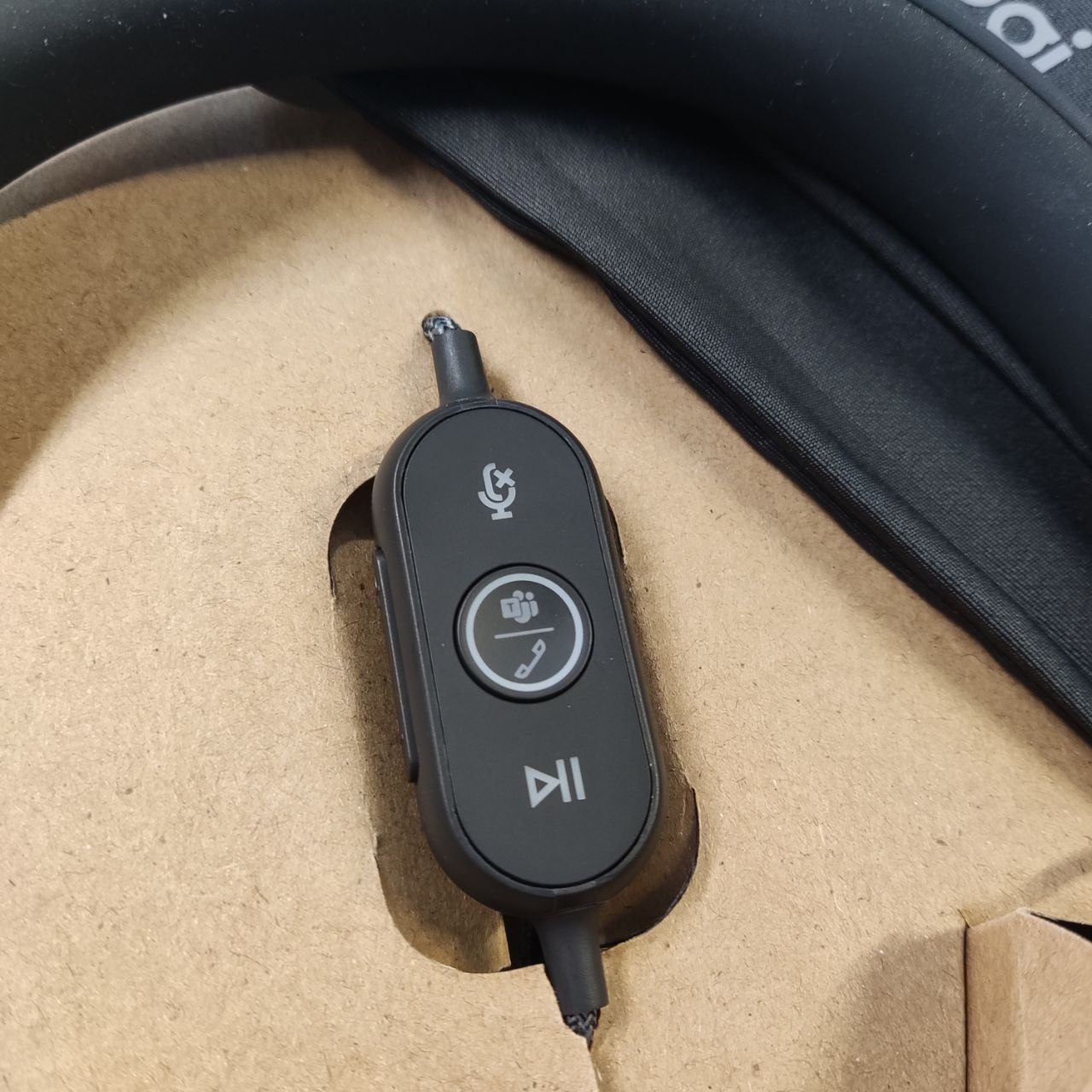 Фото — Наушники Logitech Headset Zone Wired Teams Graphite (уценка)