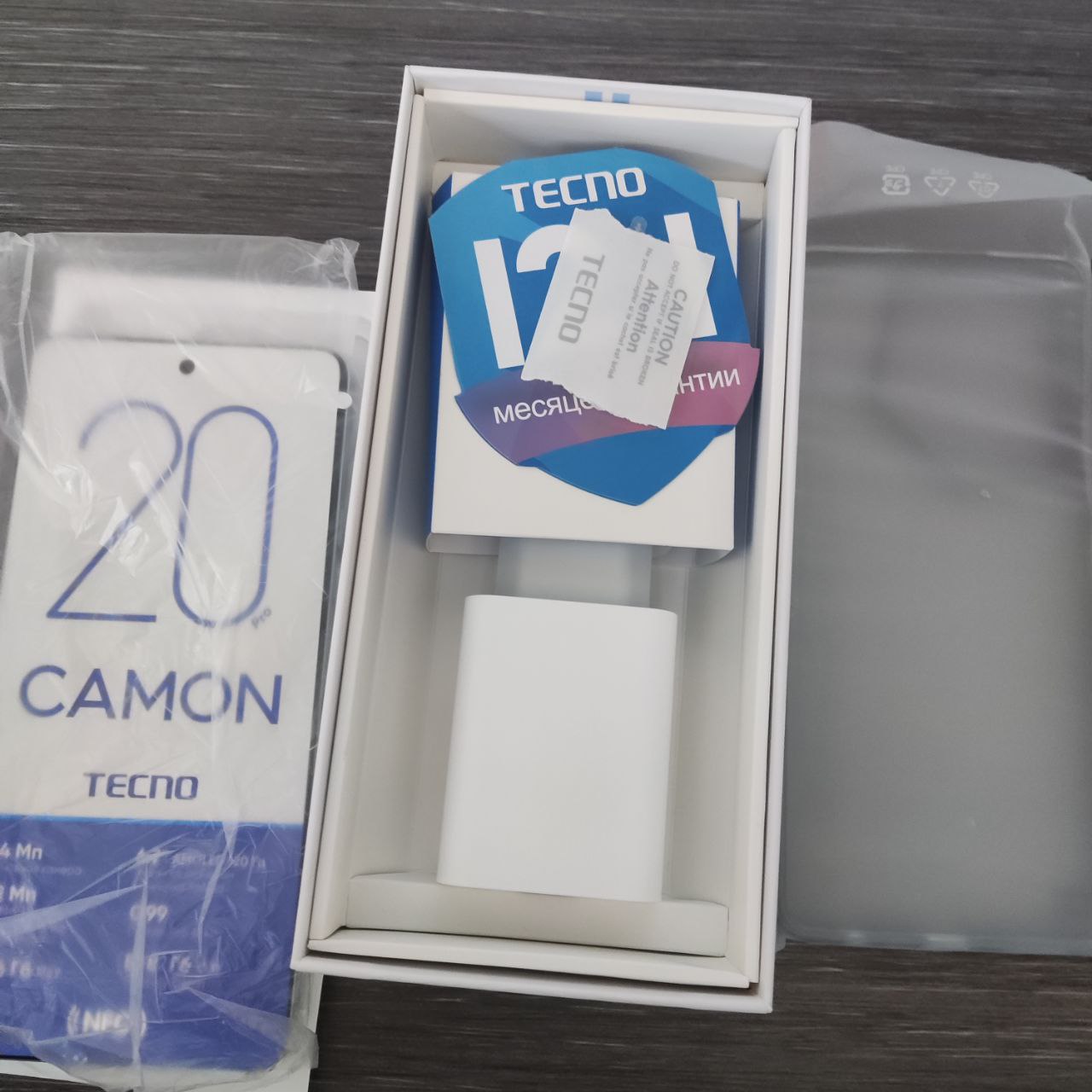 Фото — Смартфон TECNO Camon 20 Pro 8/256 Гб, белый (уценка)