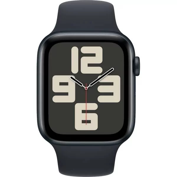 Фото — Apple Watch SE 2024, 40 мм, алюминий цвета «тёмная ночь», ремешок черный, M/L