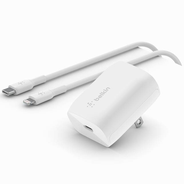 Зарядное устройство Belkin BoostCharge USB-C Wall Charger 20W + USB-C Cable with Lightning Connector, белый