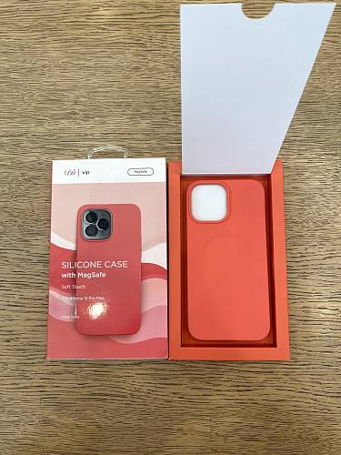 Чехол для смартфона vlp Silicone case with MagSafe для iPhone 13 Pro Max, коралловый (уценка)