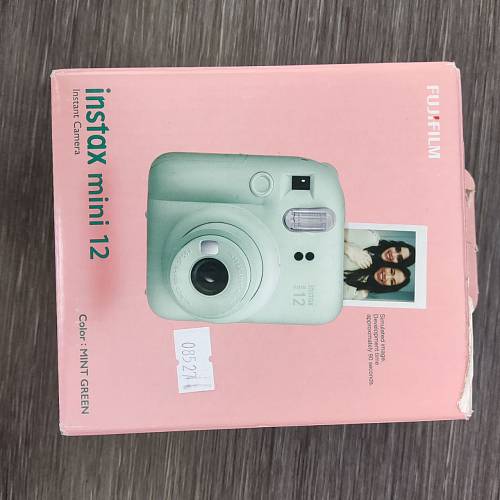 Фотоаппарат моментальной печати Fujifilm Instax mini 12, зеленый (уценка)