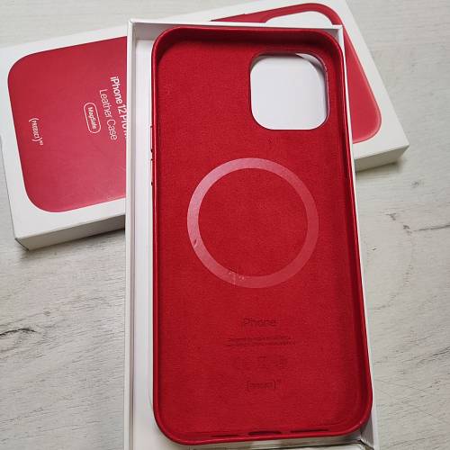 Чехол для смартфона Apple MagSafe для iPhone 12 Pro Max, кожа, красный (PRODUCT)RED (уценка)