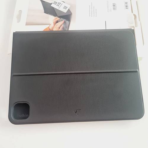 Чехол-клавиатура Belkin Connect Everyday Keyboard Case with Cradle for iPad Air 10.9" and iPad Pro 11" (уценка)