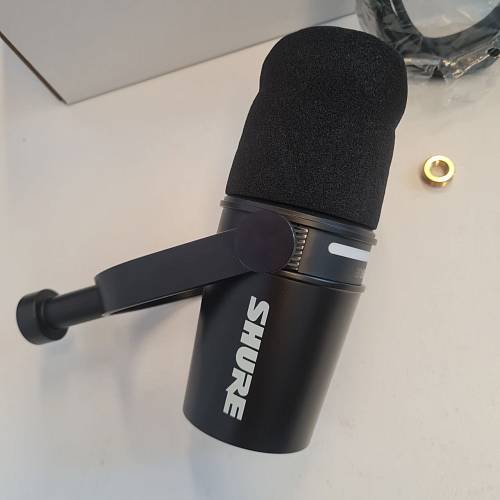 Микрофон Shure Motiv MV7-K+, черный (уценка)