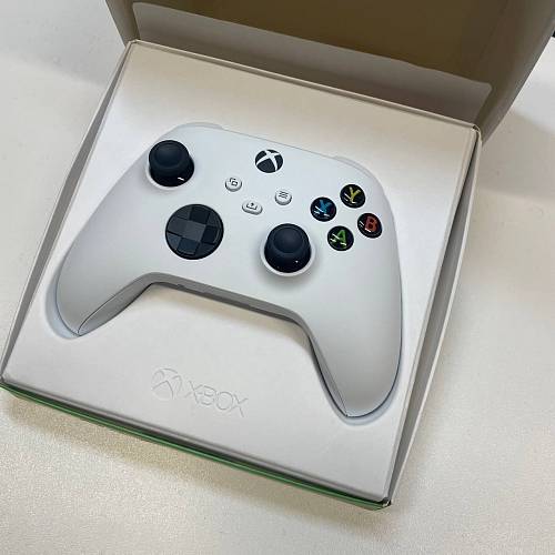 Геймпад Microsoft Xbox Wireless Controller, белый