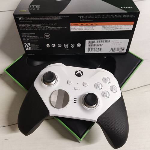 Геймпад Microsoft Xbox Elite Wireless Controller Series 2 Core, белый (уценка)